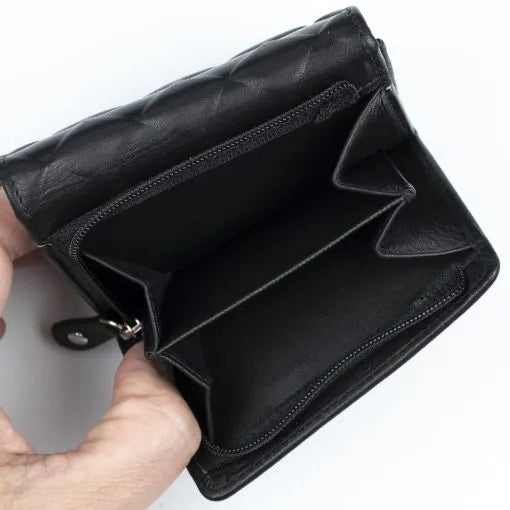 Nahkalompakko Hilma A. Eriksson musta