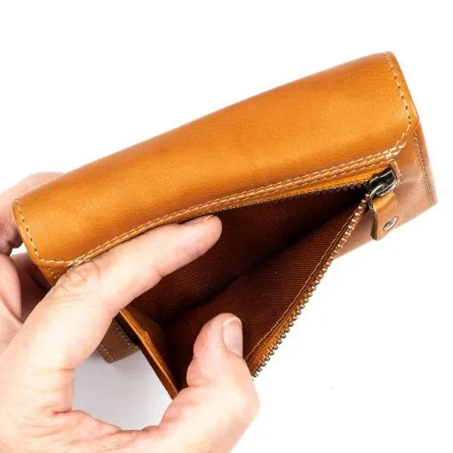 Nahkalompakko Aada M, A. Eriksson ruskea