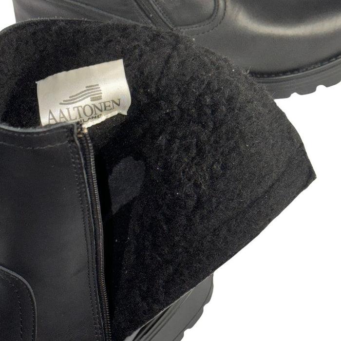 Aaltonen kääntönastaiset nilkkurit musta