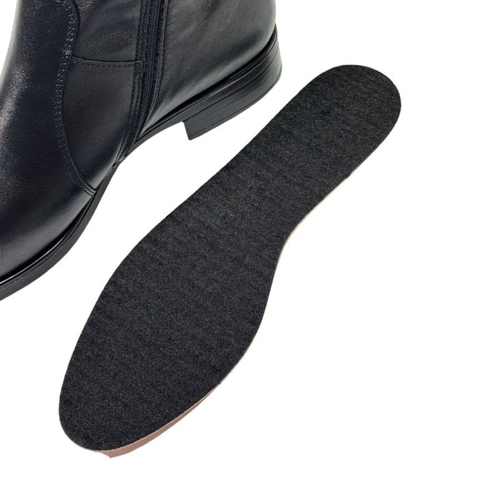 Aaltonen tilavalestiset nilkkurit musta