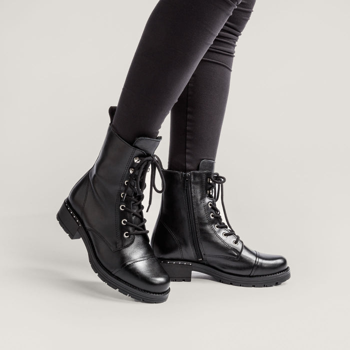 Piqant naisten nilkkurit musta