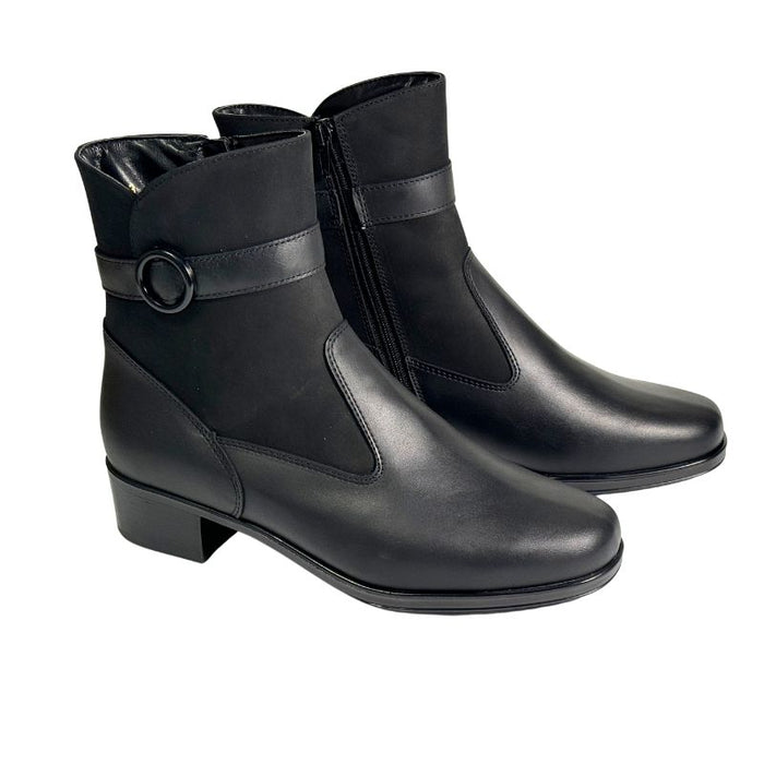 Topman Avec naisten laajalestiset nilkkuri -musta