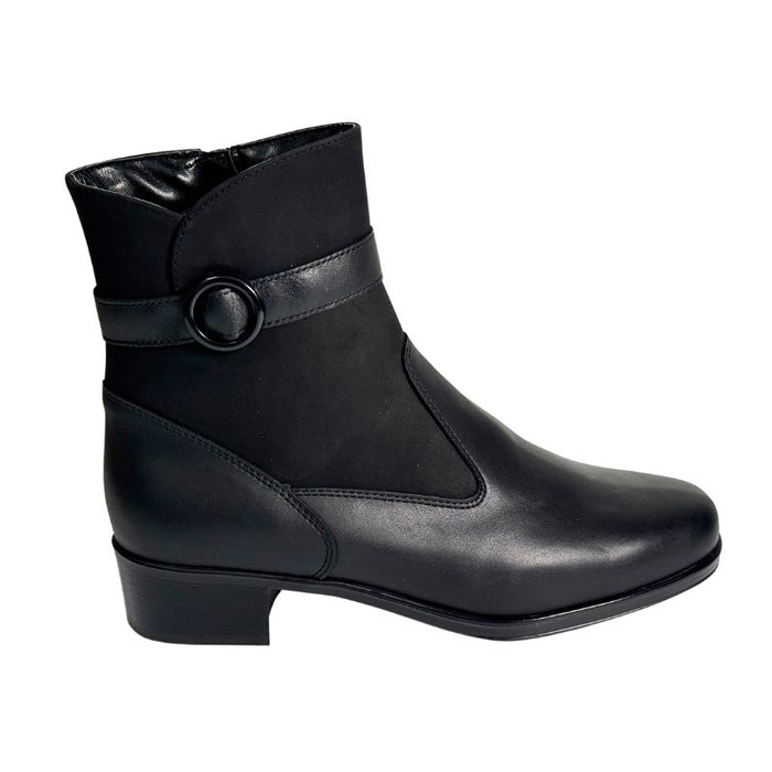 Topman Avec naisten laajalestiset nilkkuri -musta