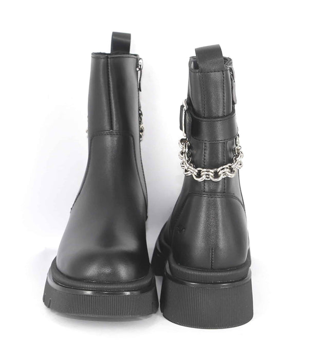 Askel nilkkurit -musta